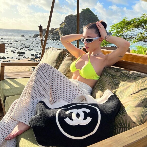 Novo namorado de Flávia Pavanelli foi destaque da Forbes Under 30 em 2021 na categoria de moda