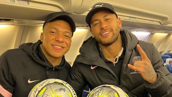 Relação entre Neymar e Mbappé muda após polêmico pedido do francês pela saída do brasileiro