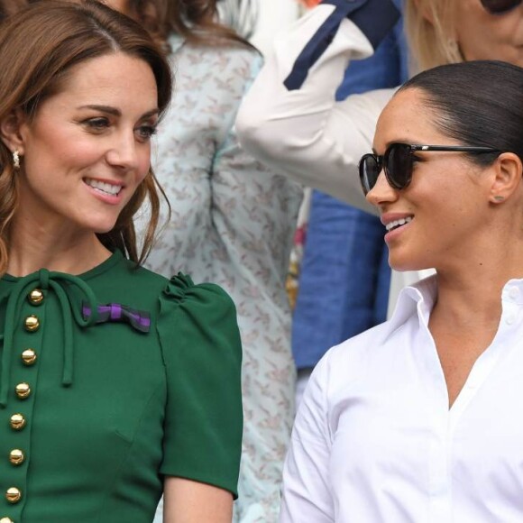 Meghan Markle tinha rixa com Kate Middleton? Livro traz revelações bombásticas sobre a família real
 