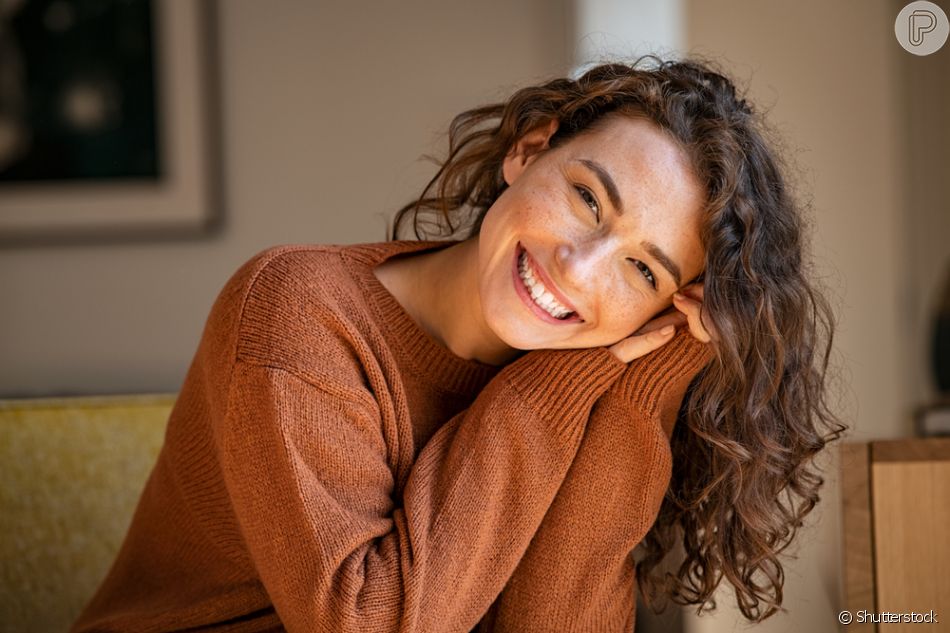 A blusa de frio ajuda a compor looks de Inverno de forma prática e descomplicada