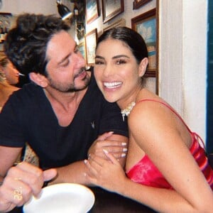 Munik Nunes foi questionada sobre dividir as contas com o noivo e respondeu que não divide