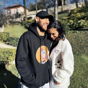 Neymar e Bruna Biancardi engataram romance em agosto de 2021