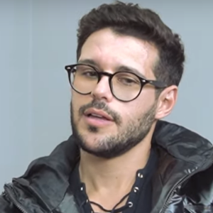 Quatro meses depois do grave acidente de carro, Rodrigo Mussi concedeu uma entrevista ao jornalista Leo Dias, do Metrópoles