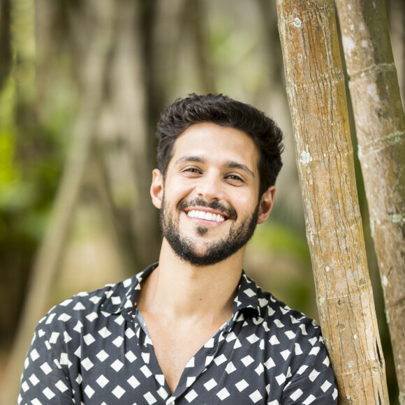 Rodrigo Mussi contou detalhes da relação conturbada com a mãe, que o expulsou de casa há anos