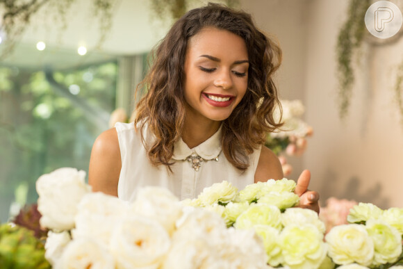 Aromas florais são uma aposta certeira para o perfume da primavera: neste ano, as fragrâncias de rosa e jasmim são destaque em tendências