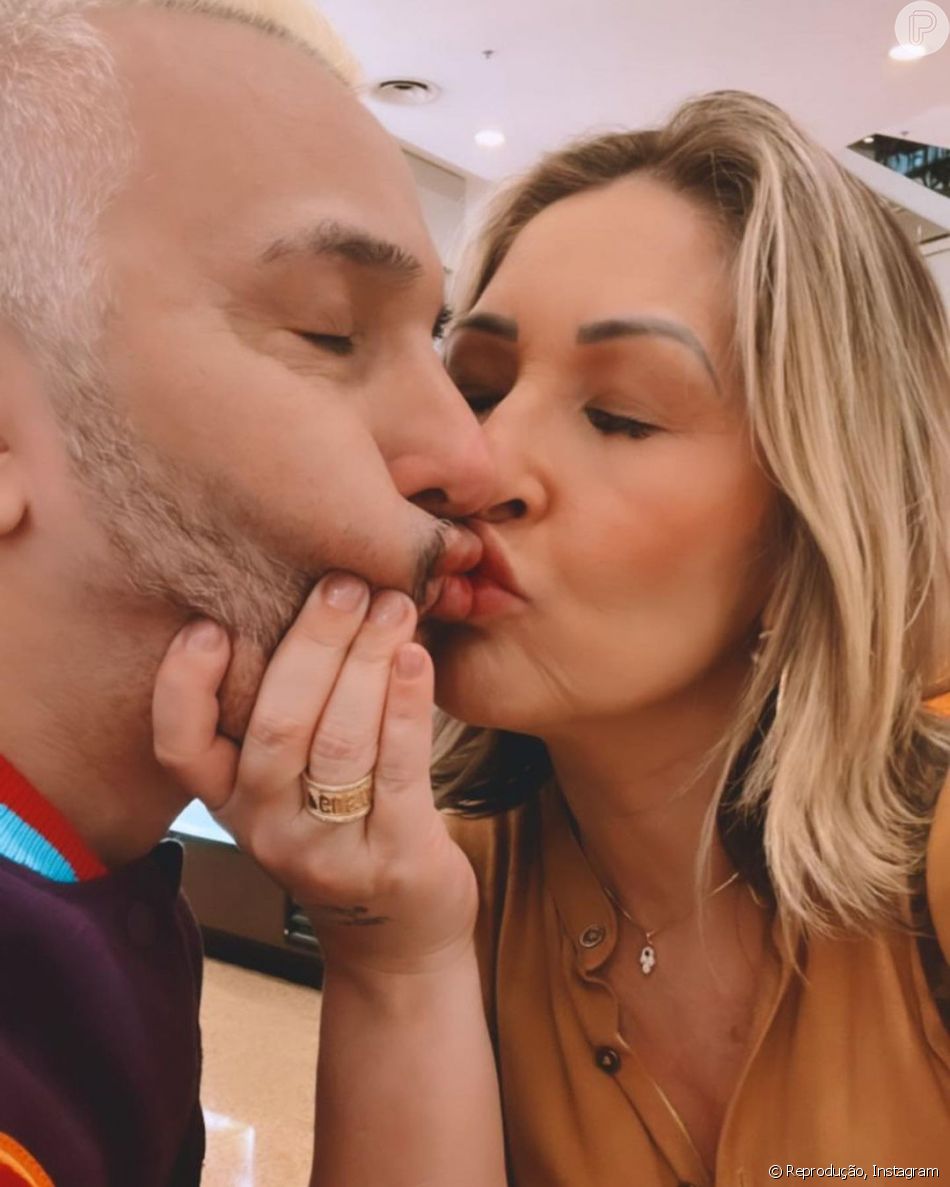 A Fazenda: Claudia Baronesa é mãe de Mc Gui