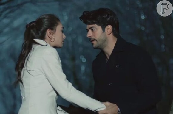 Foto: Será Isso Amor?: Hande Erçel é protagonista da série turca que  conquistou os brasileiros - Purepeople
