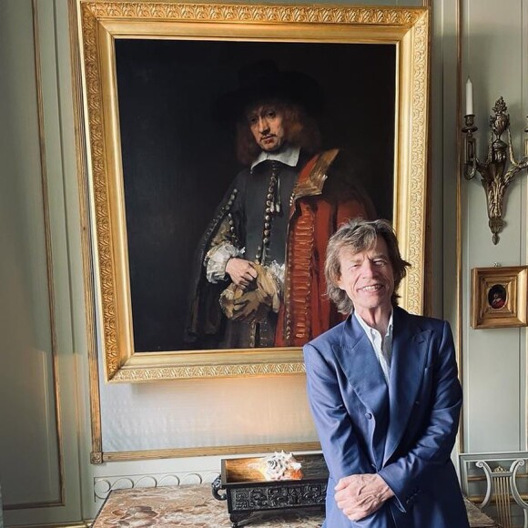 "Lembro-me dela como uma linda jovem, para a tão amada avó da nação. Minhas mais sinceras condolências estão com a família real", comunicou Mick Jagger