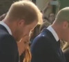 Netos da Rainha Elizabeth II, William e Harry fizeram primeira aparição pública após morte da avó ao lado das mulheres, Kate Middleton e Meghan Markle