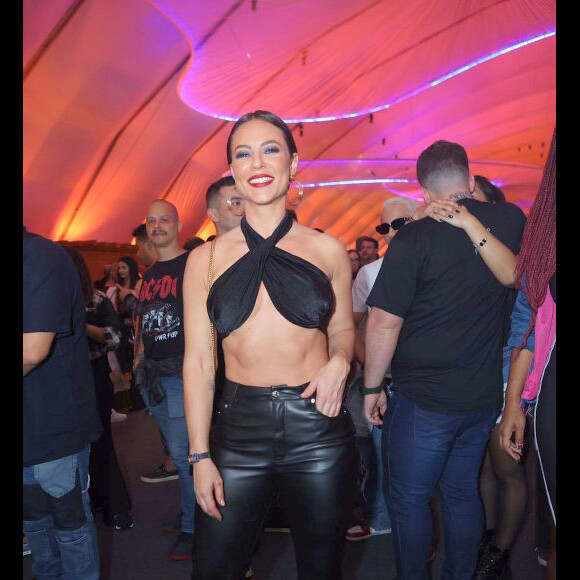 Paolla Oliveira prestigiou show do Coldplay no Rock in Rio