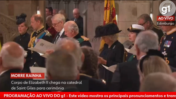 O Rei Charles III e a rainha consorte Camilla acompanharam de perto a missa em homenagem à Rainha Elizabeth II