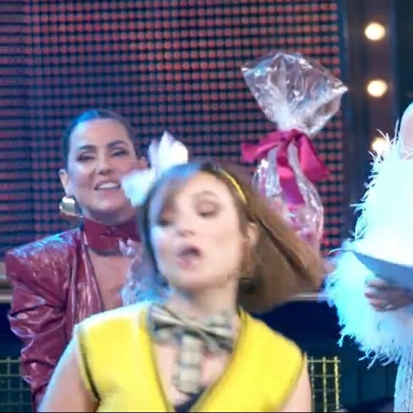 Lívia Andrade, que também atuou em 'Carrossel', ajudou Larissa Manoela em sua performance