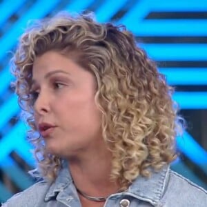 A Fazenda: Bárbara ignora pedido de Galisteu ao vivo