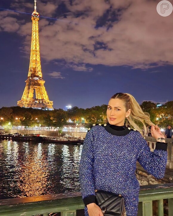 Lívia Andrade estava em Paris, na França