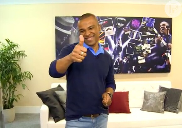 Alexandre Pires comemorou sua participação no comando do programa 'Sai do Chão', apresentado pela TV Globo, com uma mensagem de amor para os filhos