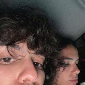 Bruna Marquezine e Xolo Maridueña permanecem em silêncio sobre os boatos de romance