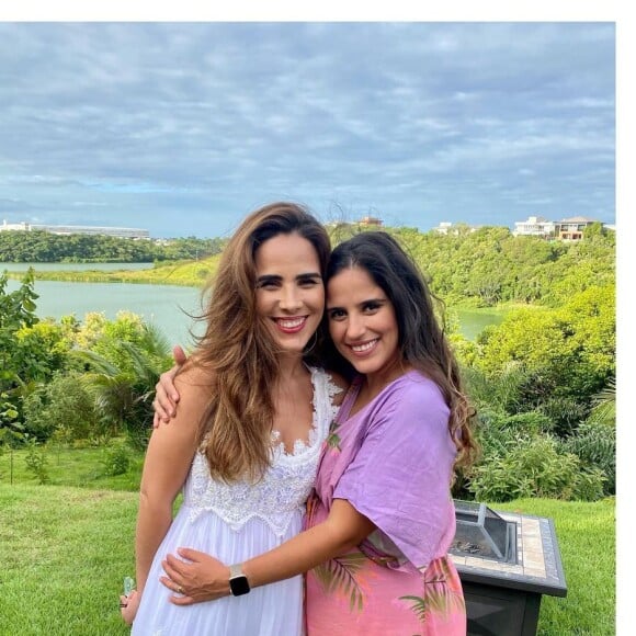 Na imagem, Camilla Camargo aparece com a mão na barriga de Wanessa, o que fez muita gente acreditar se tratar de um anúncio de gravidez