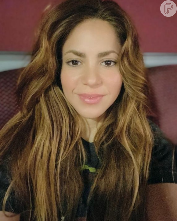 De acordo com a publicação, o jornalista Marc Leirado se dirigiu até a casa de Shakira em Esplugues, na Espanha
