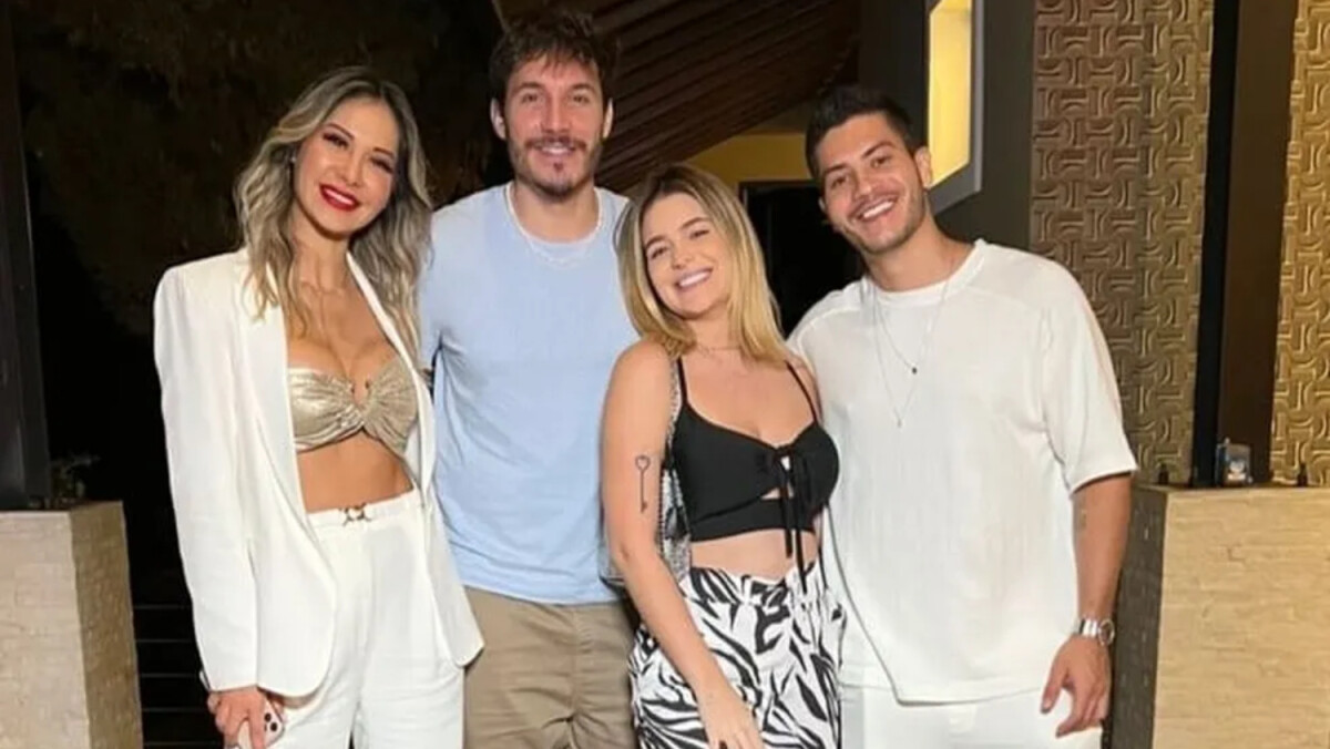 Nova namorada de Arthur Aguiar, Jheny Santucci é empresária e tem  curiosidades surpreendentes. Conheça e veja fotos! - Purepeople