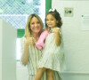 Filha de Ticiane Pinheiro e César Tralli, Manuella, 3 anos, entrou com a mãe na cabine de votação