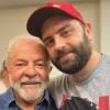 Beleza de filho de Lula chama atenção nas redes sociais