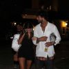 Bruna Marquezine chega abraçada com o seu affair, o modelo Marlon Teixeira, em festa em Jurerê Internacional, Florianópolis, Santa Catarina