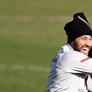 Mbappé disse que sentiu falta de Neymar em campo