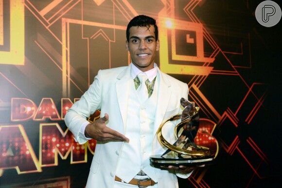Marcello Mello Jr. também ganhou a competição 'Dança dos Famosos', do 'Domingão do Faustão'. Em 2015, o ator estará na novela 'Babilônia'