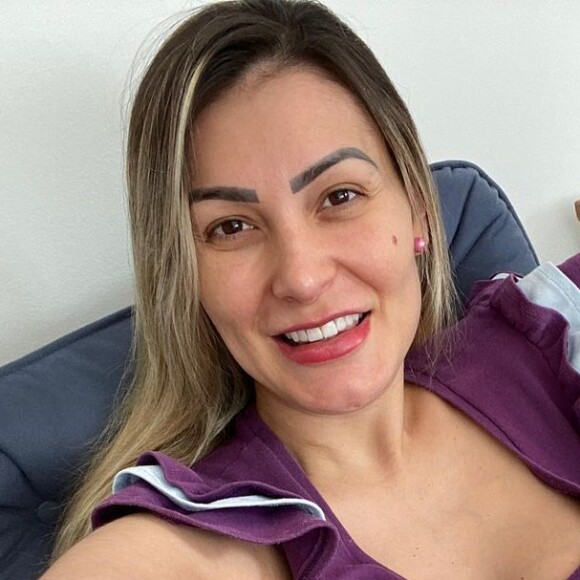 Andressa Urach e o filho Leon antes da internação