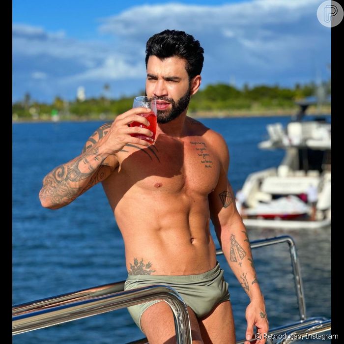 Gusttavo Lima Sempre Chama Aten O Pelas Tatuagens No Corpo Purepeople