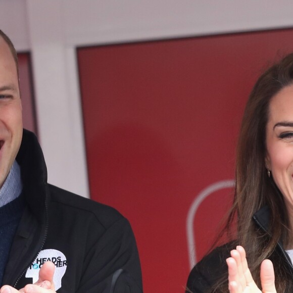 Príncipe William e Kate Middleton não têm planos de ver Príncipe Harry e Meghan Markle durante visita nos Estados Unidos. Informação é do Radar Online
