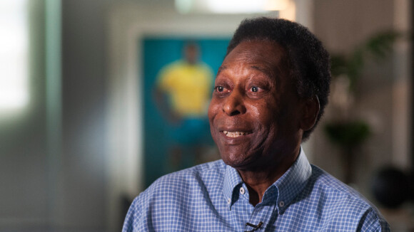 Em tratamento contra câncer, Pelé enfrenta problemas com quimioterapia. Detalhes sobre estado de saúde do ídolo do futebol!