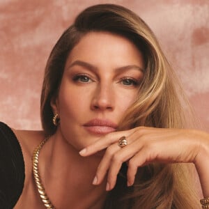 Gisele Bündchen é estrela da campanha de Natal da Vivara