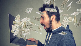 É possível ganhar dinheiro na internet sem aparecer? E a resposta é sim. Veja como em relato impressionante!