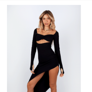 Look de Larissa Manoela está disponível no site da Fashion Closet por R$ 168. Valor pode ser dividido em três vezes sem juros