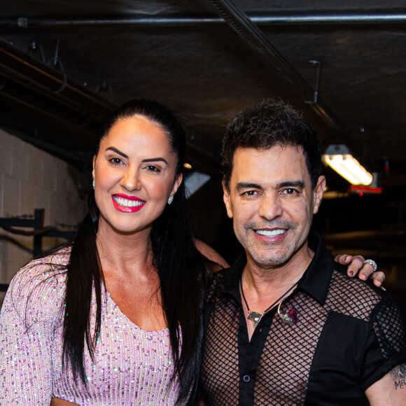 Graciele Lacerda e Zezé di Camargo nos bastidores do show 'Histórias'