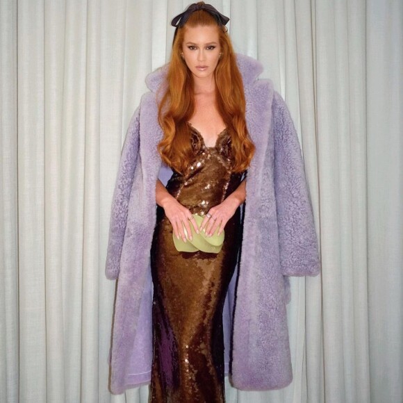 Marrom ganha toque de brilho nesse look usado por Marina Ruy Barbosa na Itália