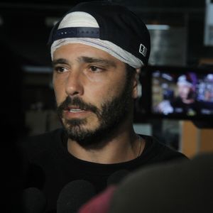 Thiago Rodrigues apareceu machucado após uma suposta agressão de bandidos