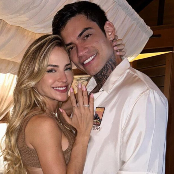 Gabi Martins e Lincoln Lau estão namorando 