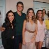 Suzana Pires reunida com o elenco do filme 'Loucas pra Casar'