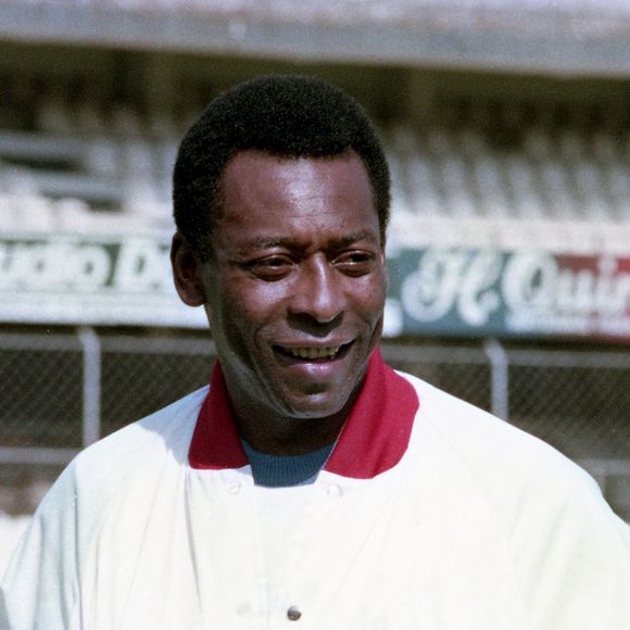 Pelé havia escolhido o 9º andar do cemitério pois o pavimento dá para a Vila Belmiro