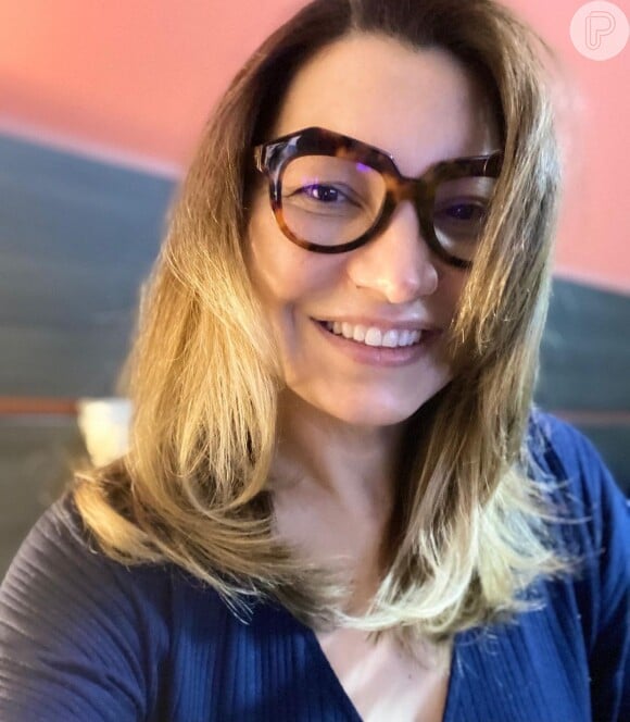 Janja Silva mudou armação de óculos de grau, nota especialista em estilo