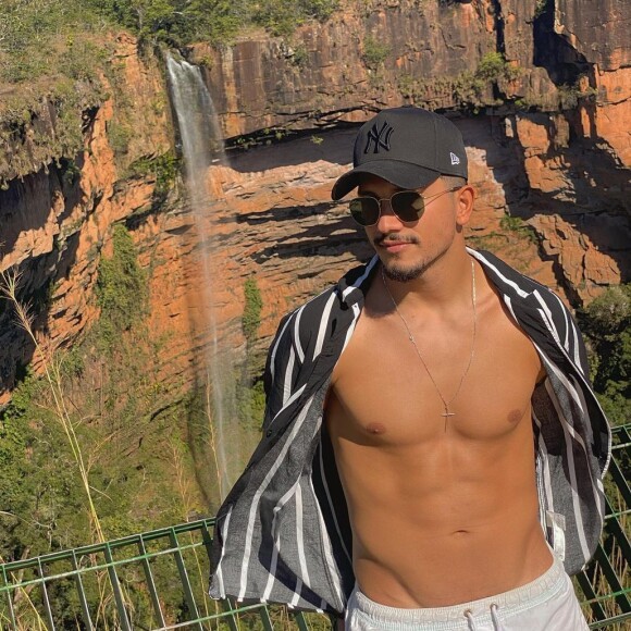 Em 2023, Yuri Lima vai atuar como volante do Mirassol, mas tem passagens pelo Santos e pelo Fluminense 