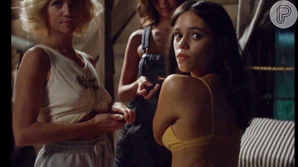 Jenna Ortega se considera uma apaixonada por filmes de terror