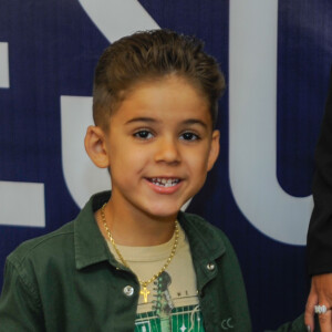 Filho de Zé Neto e Natália Fonseca, José Filho, de 5 anos, também mostrou estilo com seu lookinho