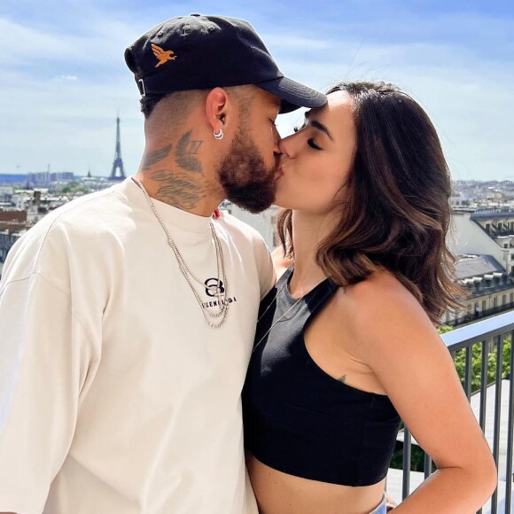 Internautas questionaram a respeito do namoro de Neymar e Bruna Biancardi