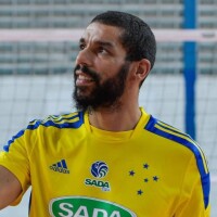 Wallace de Souza: Jogador de vôlei é afastado de clube após polêmica com o presidente Lula. Entenda o caso!