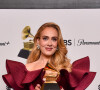 Adele usou vestido Louis Vuitton no Grammy 2023