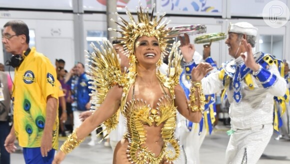 Lexa comenta BBB 23 e importância do Carnaval em entrevista
