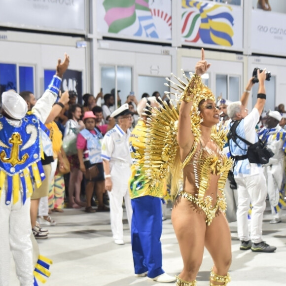 Lexa agitou o público presente na Marquês de Sapucaí